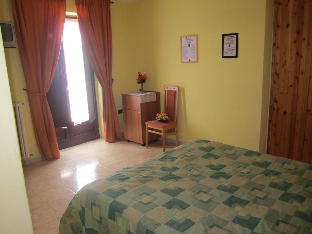 Agriturismo Grotta Dell'Eremita Albano di Lucania Room photo